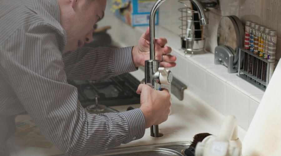 Local expert plumbing services in Frostproof, FL